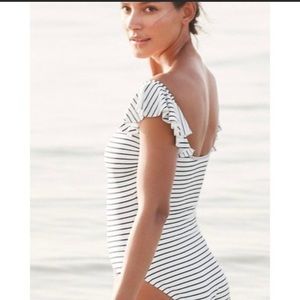 Vince Camuto Flutter Sleeve One Piece Swimsuit